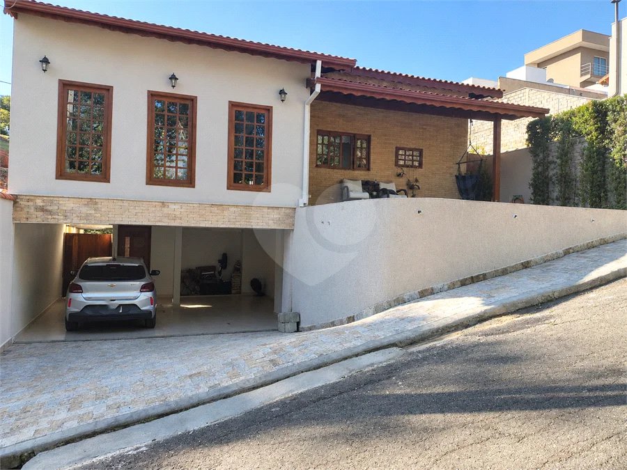 Casa com 2 dormitórios à venda, 156 m² - Guaçu - São Roque/SP