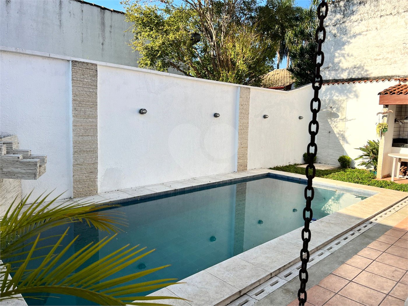 Casa à venda com 4 quartos, sendo 3 suítes, em Chácara Monte Alegre, São Paulo, SP