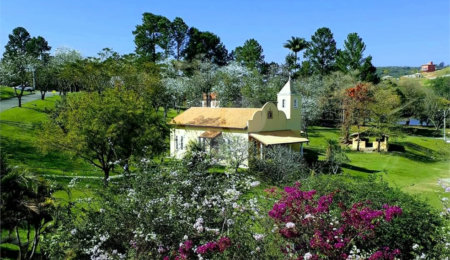 Casa à venda com 4 quartos, sendo 2 suítes,  no condomínio Santo Antonio I, Itu - SP