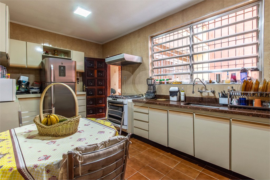 Casa à venda com 3 quartos em Jardim da Glória, São Paulo, SP