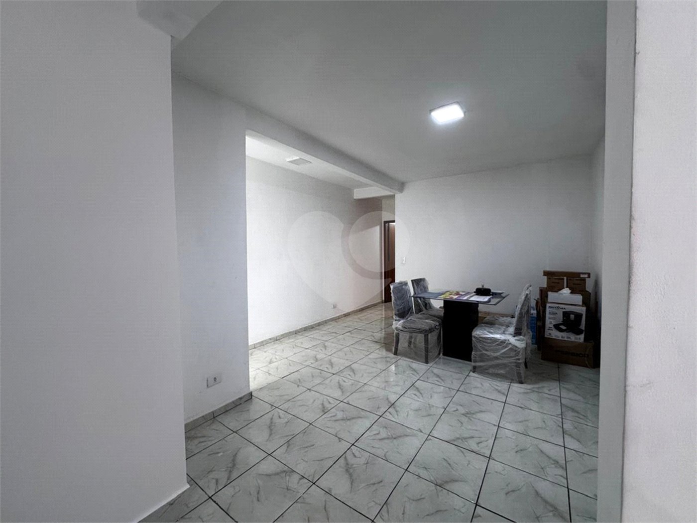 Apartamento à venda com 2 quartos, sendo 1 suíte, no Centro, Sorocaba, SP