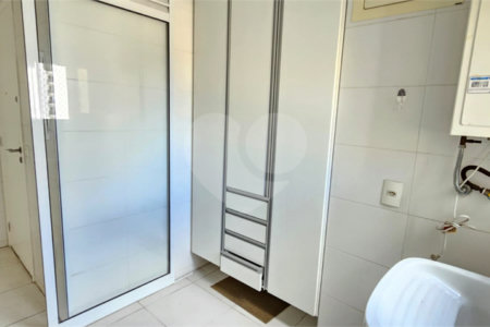 Apartamento à venda com 3 quartos, sendo 1 suíte, em Água Branca, São Paulo, SP