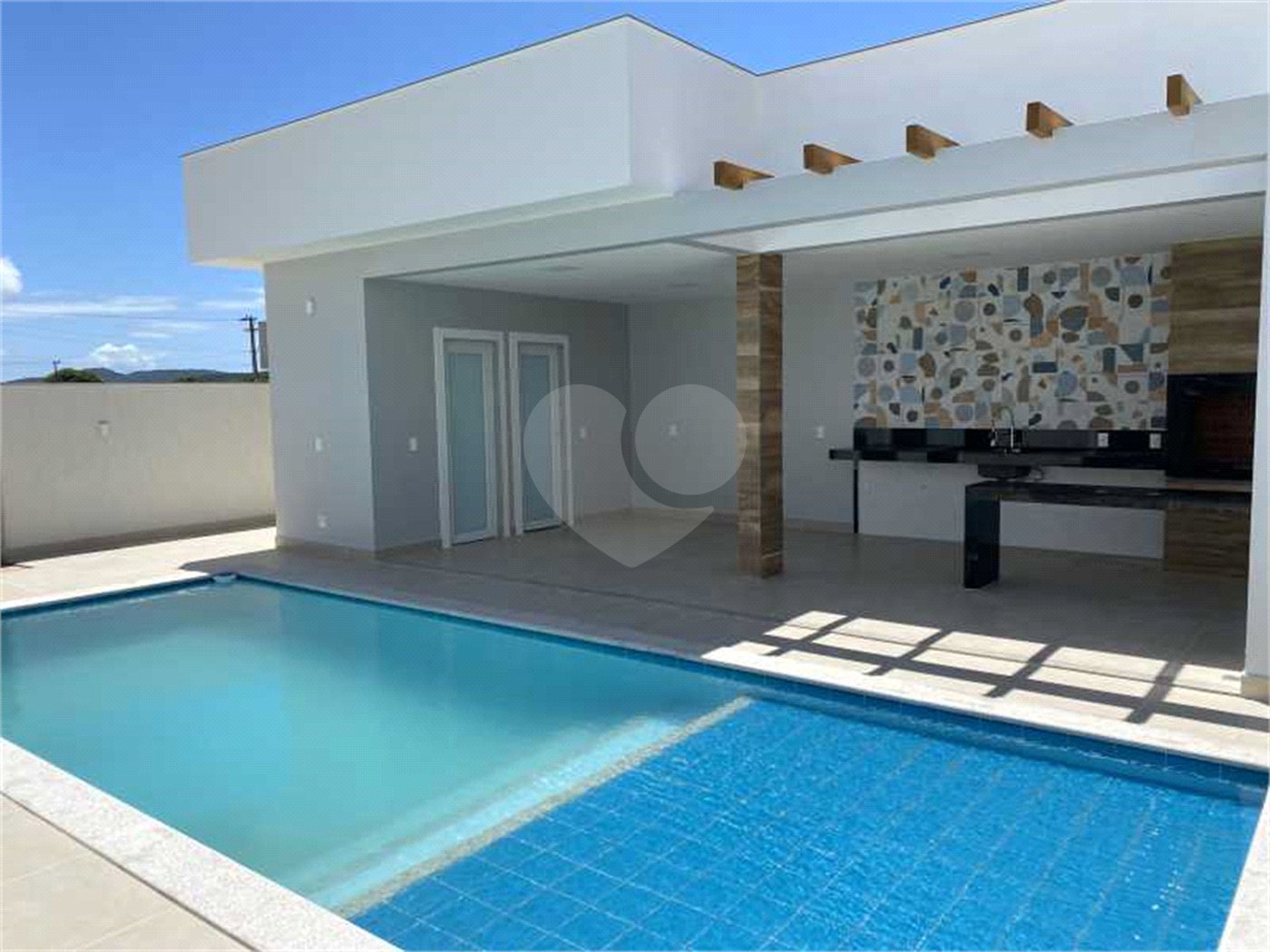 Casa à venda com 4 suítes em Ogiva, Cabo Frio, RJ