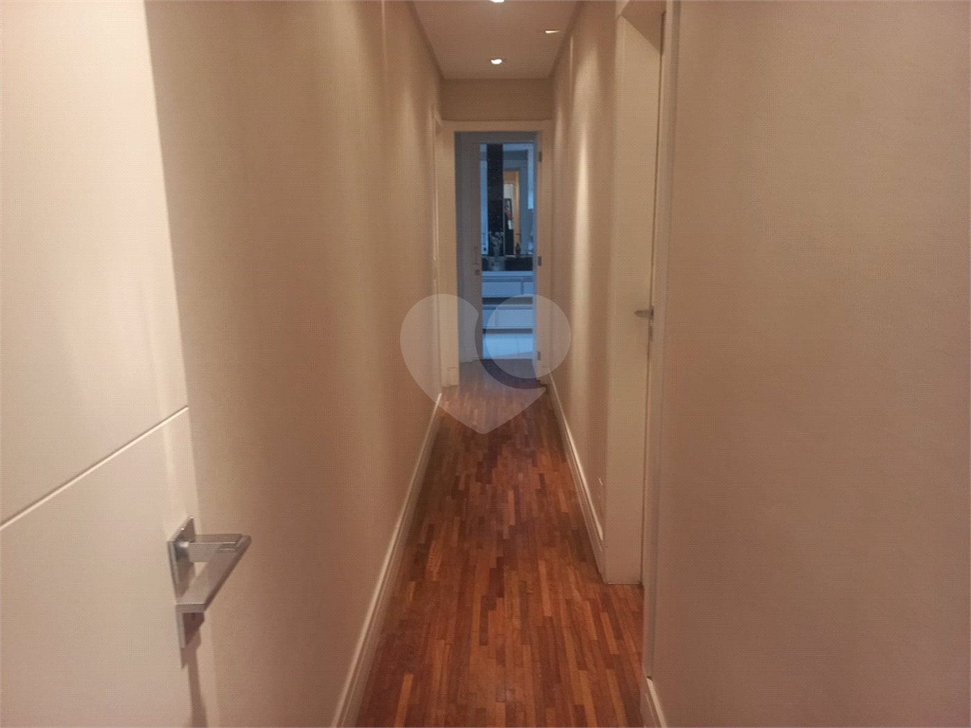 Apartamento à venda com 3 suítes em Vila Pompéia, São Paulo, SP