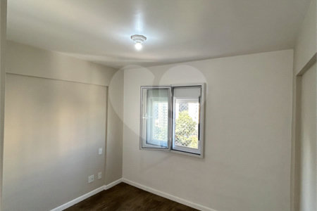 Apartamento à venda com 3 quartos, sendo 1 suíte, em Jardim Umarizal, São Paulo, SP