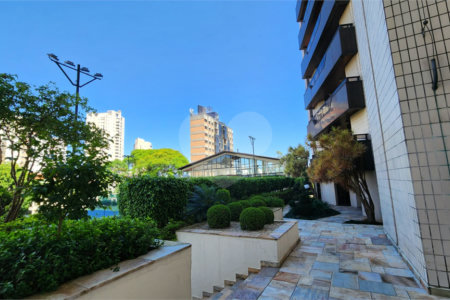 Apartamento à venda com 4 suítes em Bosque da Saúde, São Paulo, SP