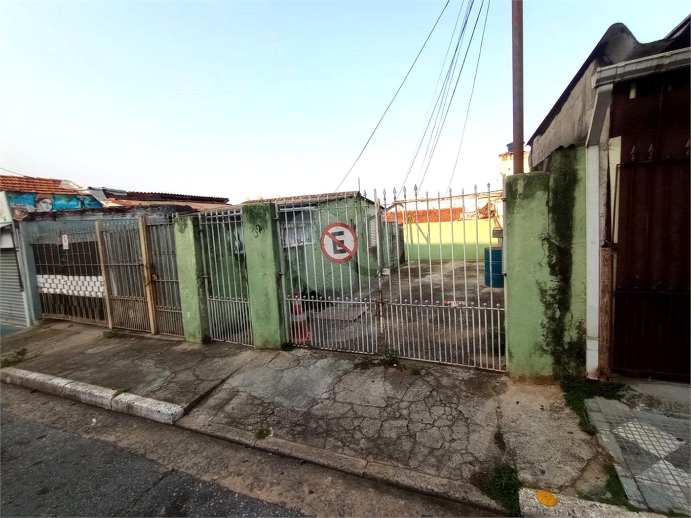 Terreno à venda com 2 quartos em Vila Paulo Silas, São Paulo, SP