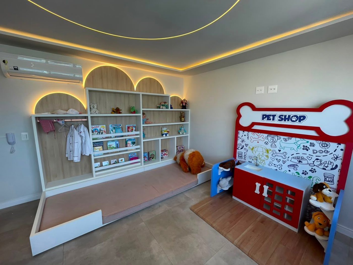 Apartamento com 2 dormitórios à venda, 74 m² por R$ 1.049.000,00 - Gonzaga - Santos/SP