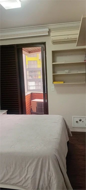 Apartamento à venda com 3 quartos, sendo 1 suíte,  em Vila Andrade, São Paulo, SP