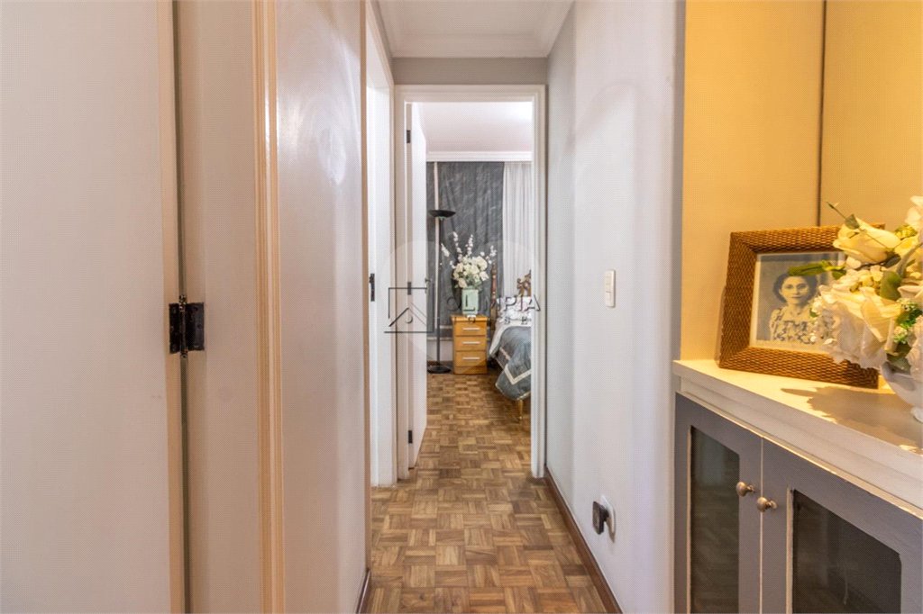 Apartamento à venda com 3 quartos, sendo 2 suítes, em Campo Belo, São Paulo, SP