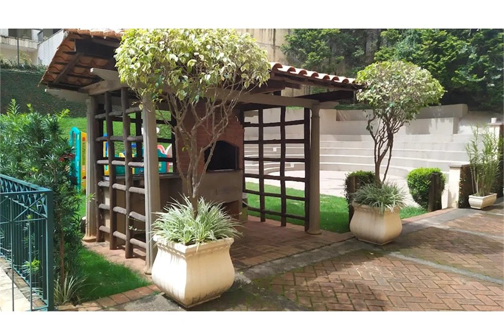 Apartamento à venda com 3 quartos, sendo 1 suíte,  em Vila Suzana, São Paulo, SP
