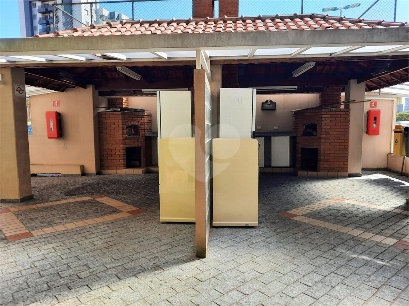 Apartamento à venda com 3 quartos, sendo 1 suíte, em Jardim Marajoara, São Paulo, SP