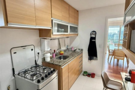 Apartamento à venda com 3 quartos, sendo 1 suíte, em Alto da Boa Vista, São Paulo, SP