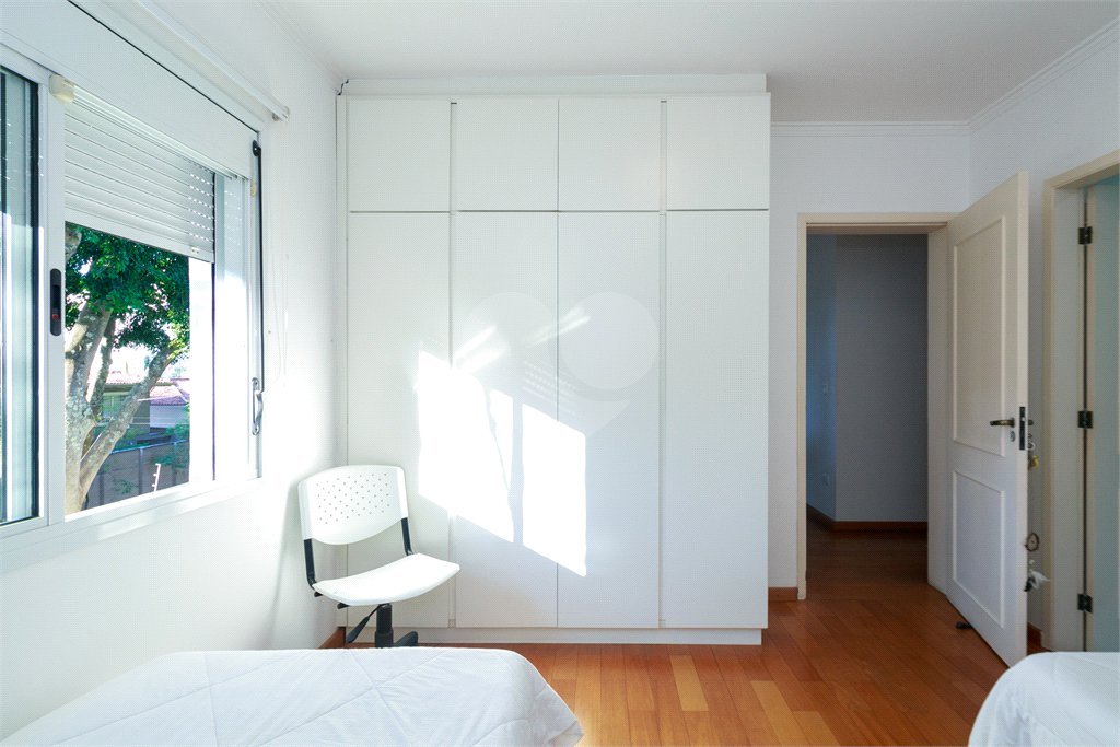 Sobrado à venda com 4 quartos, sendo 3 suítes, em Brooklin, São Paulo, SP