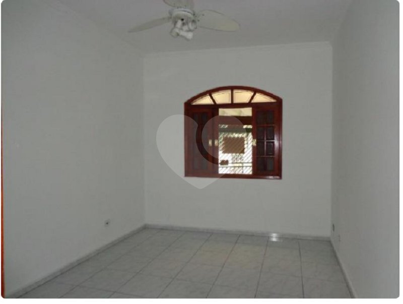 Casa à venda com 2 quartos, sendo 1 suíte, em Tremembé, São Paulo, SP