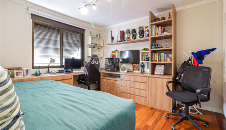 Apartamento à venda com 4 quartos, sendo 2 suítes,  em Moema, São Paulo, SP