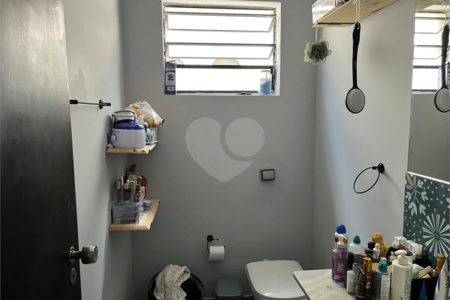 Sobrado à venda com 3 quartos, sendo 1 suíte, em Jardim das Vertentes, São Paulo, SP