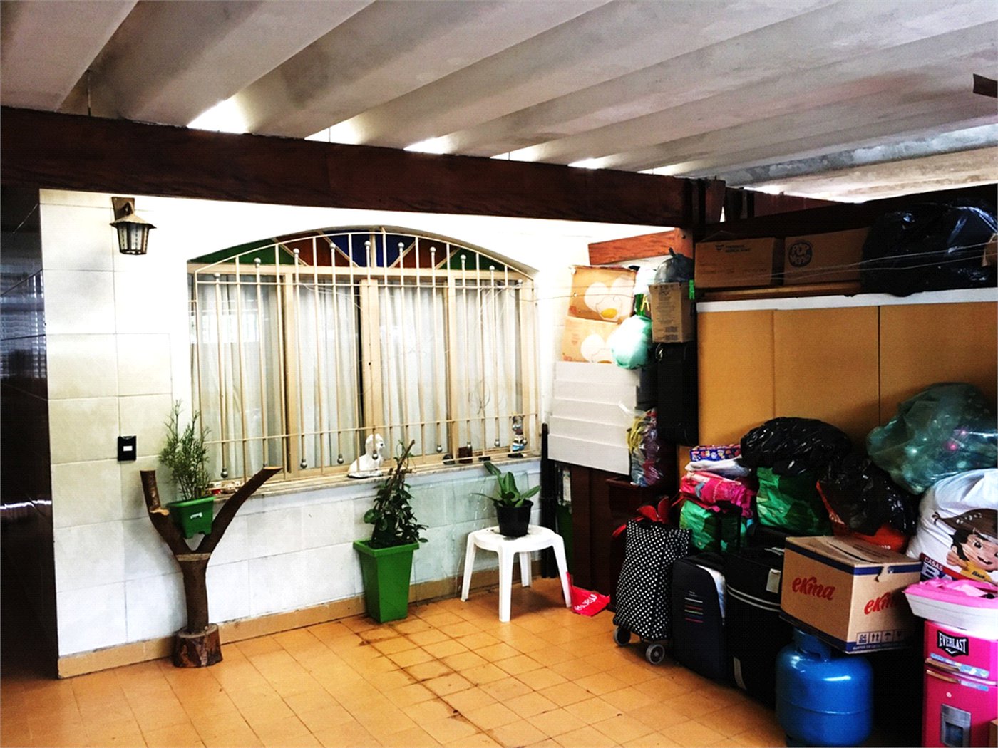 Sobrado à venda com 4 quartos, sendo 1 suíte,  em Vila Gomes, São Paulo, SP
