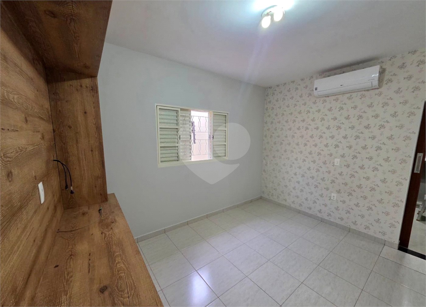 Sobrado 3 quartos 1 suíte e área de lazer