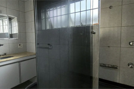 Casa à venda com 3 quartos, sendo 1 suíte, em Lar São Paulo, São Paulo, SP
