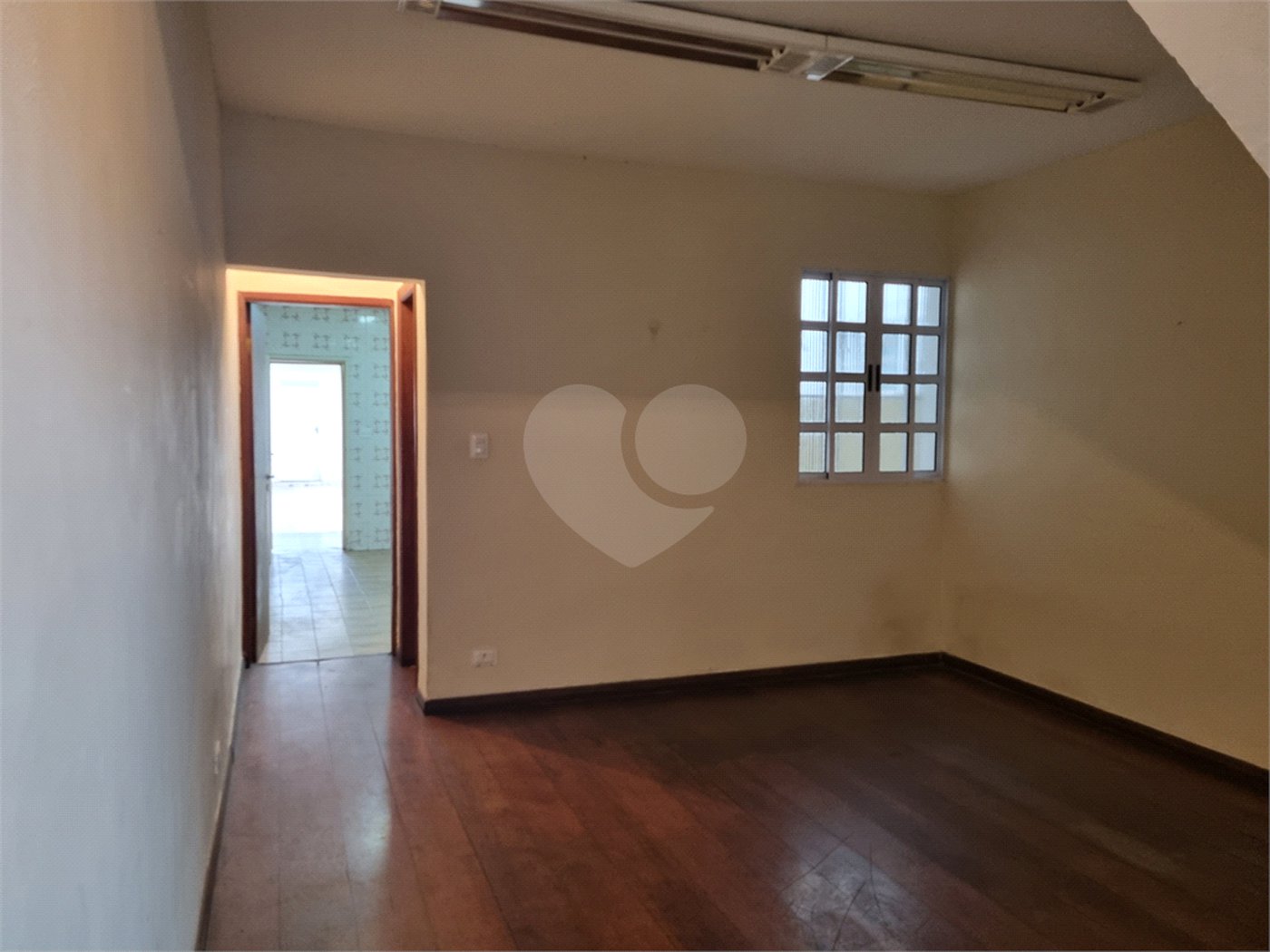 Sobrado à venda com 3 quartos em Moema, São Paulo, SP