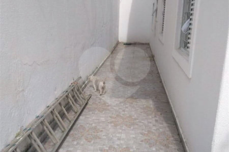 Casa à venda com 4 quartos, sendo 1 suíte, em Parque Santa Rosa, Suzano, SP