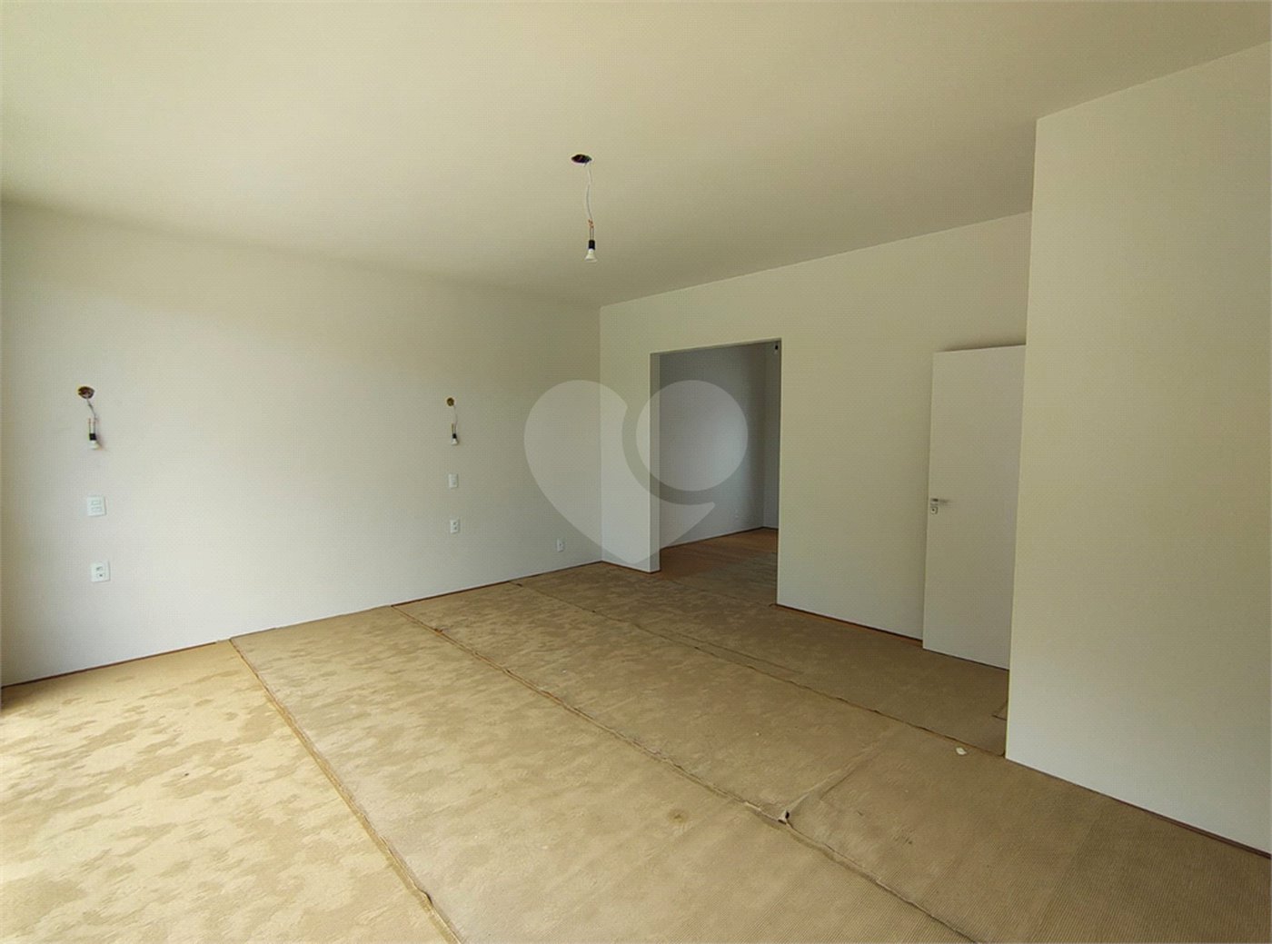 Casa à venda com 4 quartos, sendo 3 suítes,  no condomínio Villa Verde, Jundiaí - SP
