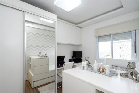 Apartamento à venda com 3 quartos, sendo 1 suíte, em Jardim Parque Morumbi, São Paulo, SP