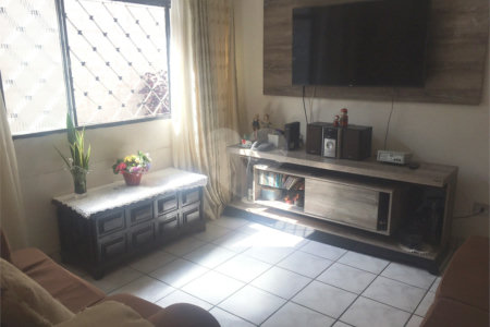 Casa Térrea à venda com 4 quartos, sendo 1 suíte,  em Vila Mazzei, São Paulo, SP
