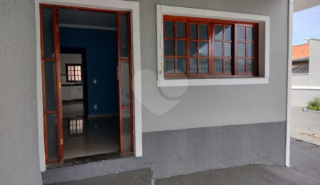Casa à venda com 2 suítes em João XXIII, Vinhedo, SP