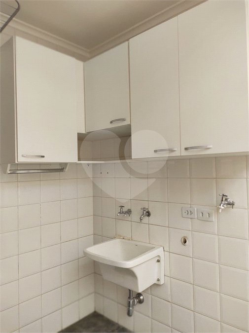 Sobrado à venda com 3 quartos, sendo 1 suíte, em Parque Ipê, São Paulo, SP