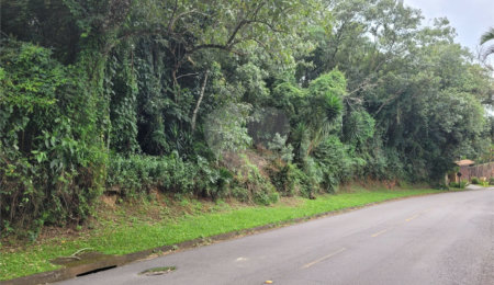 Terreno à venda no condomínio Cantareira, Mairiporã - SP