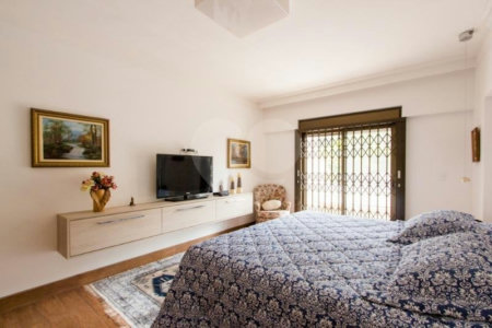 Casa Térrea à venda com 5 suítes em Jardim Marajoara, São Paulo, SP