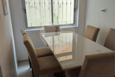 Sobrado à venda com 3 quartos, sendo 2 suítes, em Cidade São Francisco, São Paulo, SP