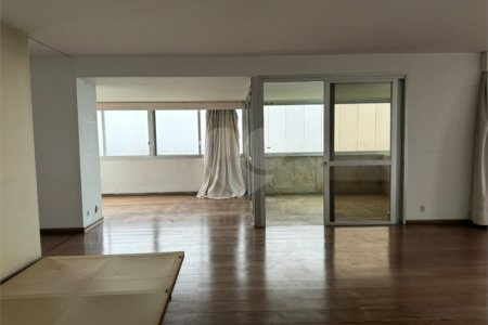Apartamento à venda com 4 suítes em Jardim Marajoara, São Paulo, SP