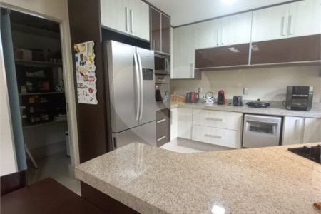 Casa à venda com 4 suítes no condomínio Alpes de Vinhedo, Vinhedo - SP