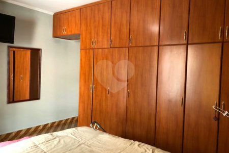 Casa à venda com 3 quartos, sendo 1 suíte,  em Vila Gustavo, São Paulo, SP