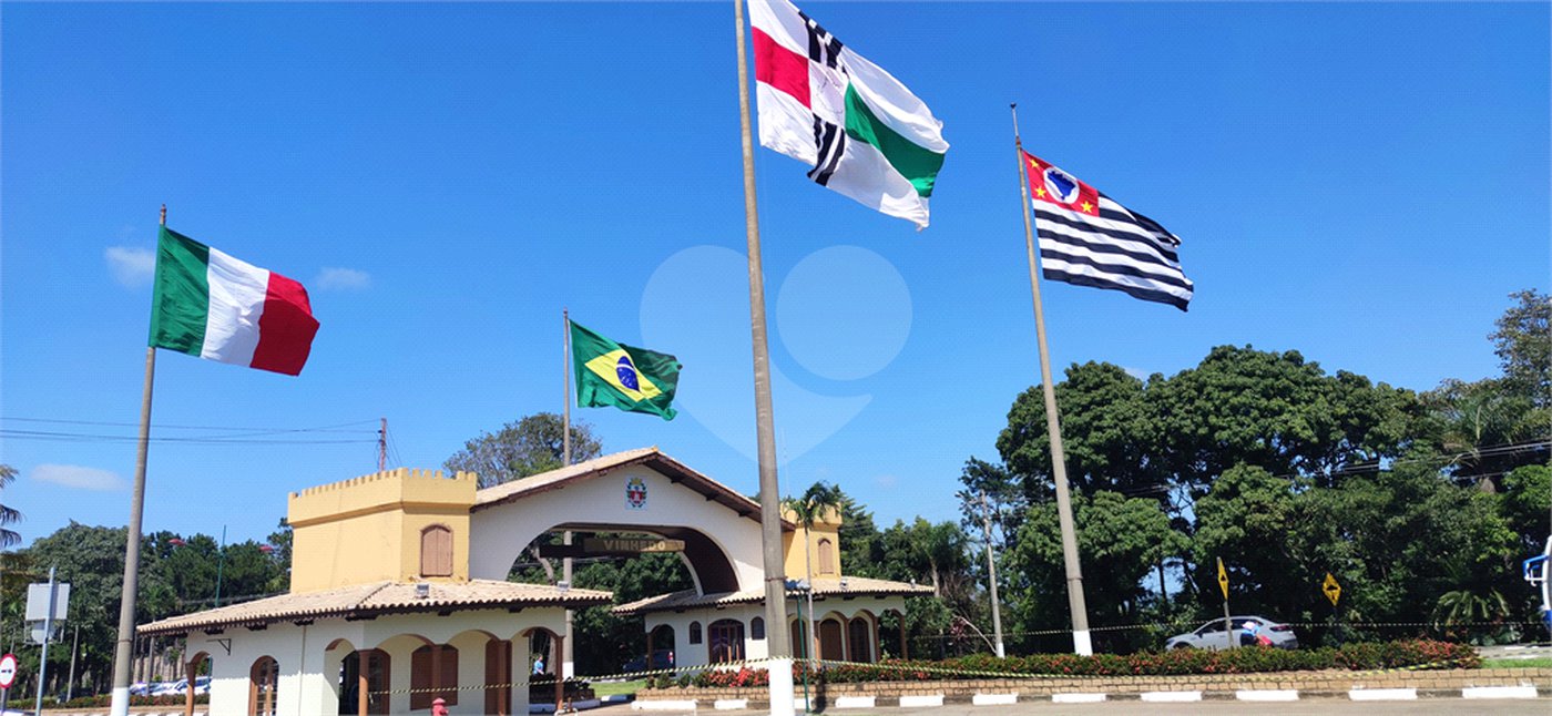 Terreno à venda no condomínio Recanto dos Paturis, Vinhedo - SP
