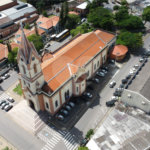 Casa à venda com 4 quartos, sendo 1 suíte, em Jardim Celani, Salto, SP
