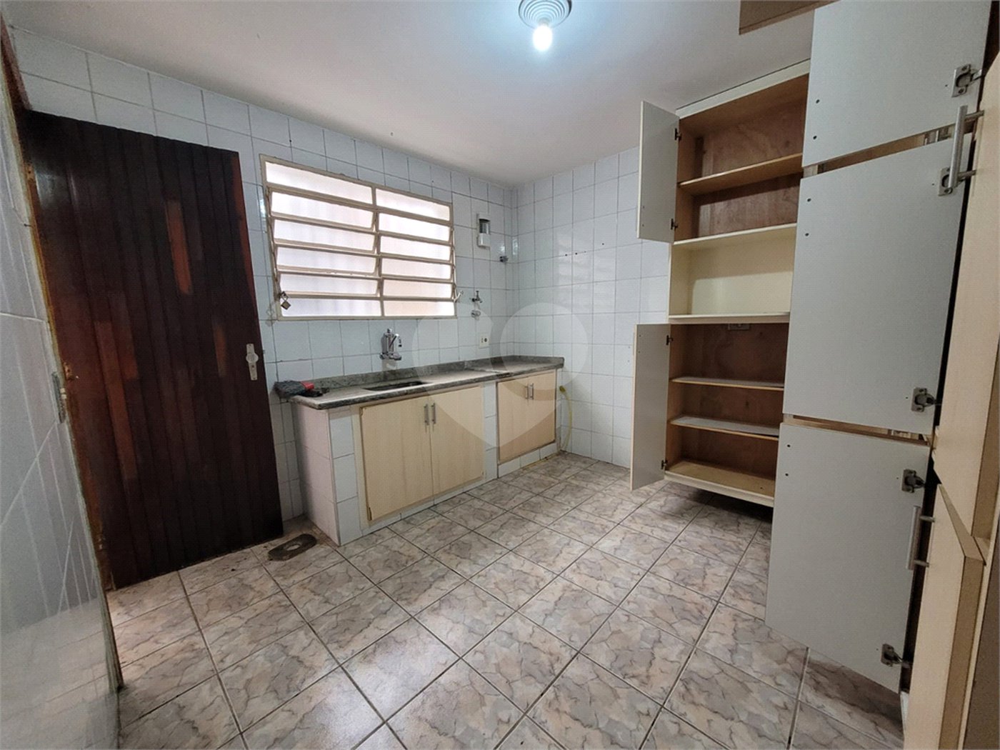 Sobrado à venda com 2 quartos em Jardim Mangalot, São Paulo, SP