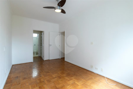 Apartamento à venda com 3 quartos, sendo 1 suíte, em Vila Sofia, São Paulo, SP