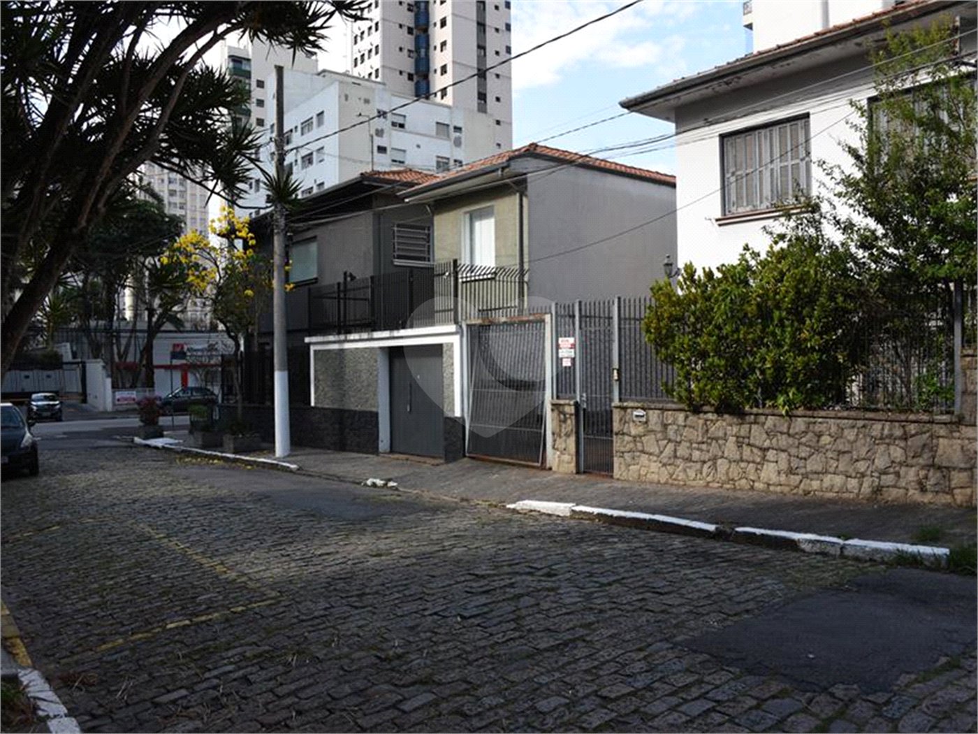 Sobrado à venda com 3 quartos, sendo 1 suíte, em Vila Clementino, São Paulo, SP