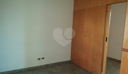 Prédio à venda em Santana, São Paulo, SP
