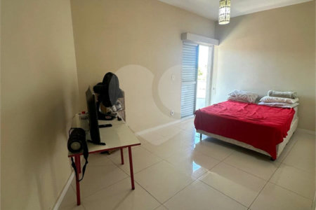 Apartamento à venda com 3 quartos, sendo 1 suíte, em Passagem, Cabo Frio, RJ