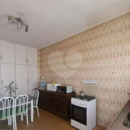 Casa à venda com 4 quartos, sendo 1 suíte,  em Jardim Trussardi, São Paulo, SP