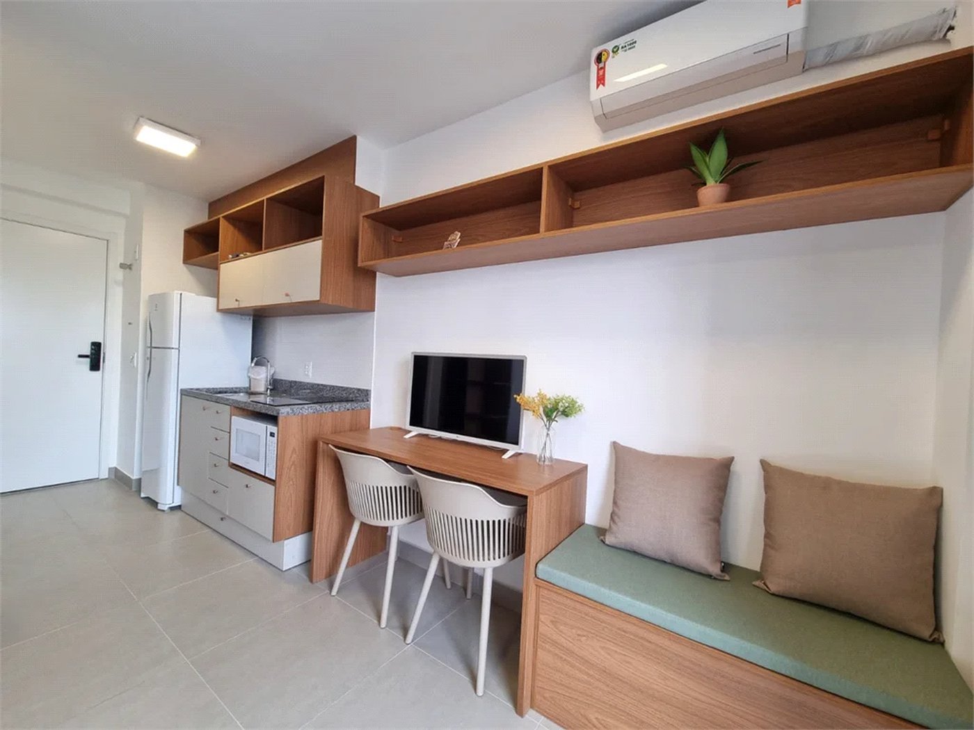 Apartamento à venda ou para alugar com 1 quarto em Pinheiros, São Paulo, SP