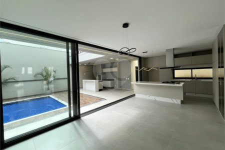 Casa à venda com 4 suítes no condomínio Mont Blanc, Sorocaba - SP