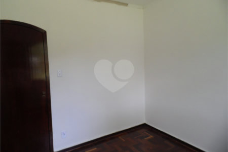 Casa à venda com 5 quartos, sendo 3 suítes, em Vila São Francisco, São Paulo, SP