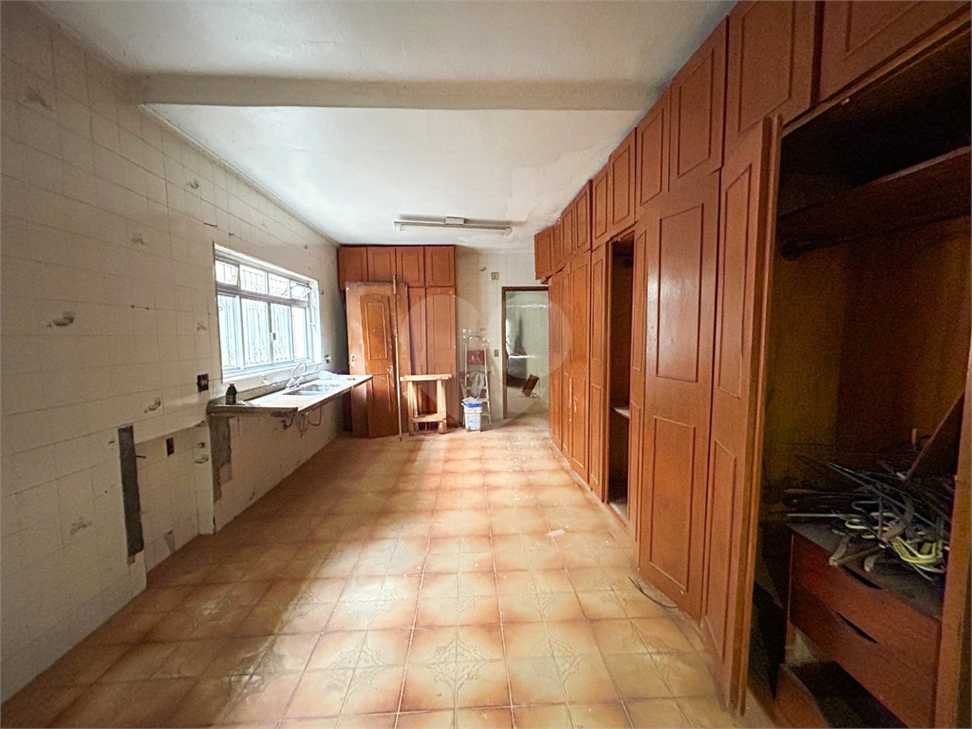 Sobrado à venda com 4 quartos, sendo 3 suítes, em Vila Libanesa, São Paulo, SP
