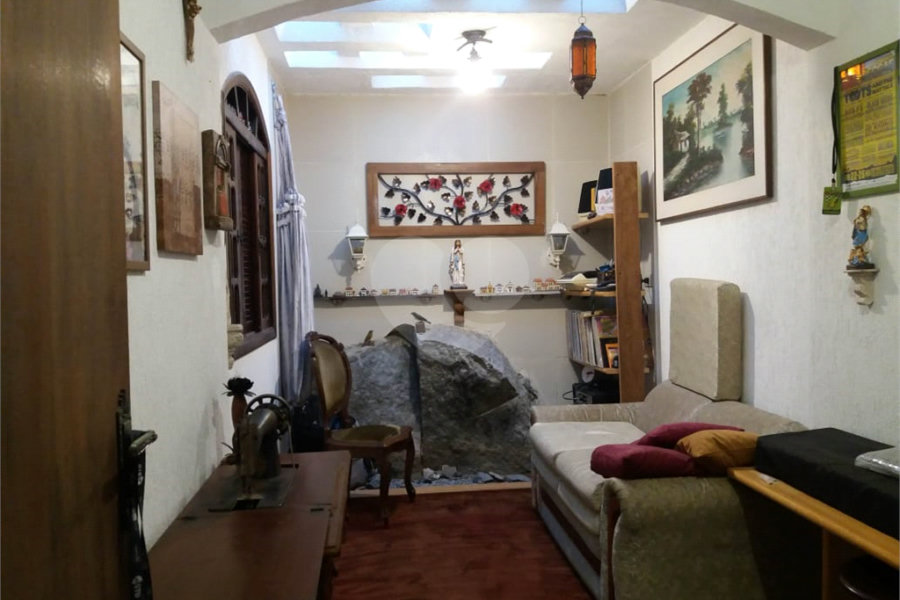 Sobrado à venda com 4 quartos, sendo 1 suíte, em Tremembé, São Paulo, SP
